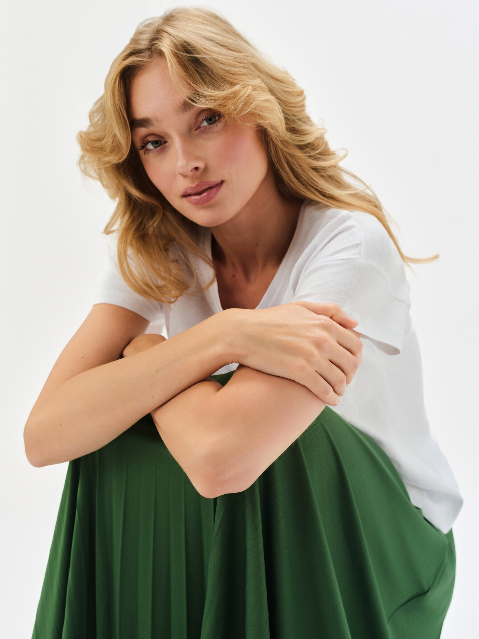 Biały t-shirt z kieszonką 