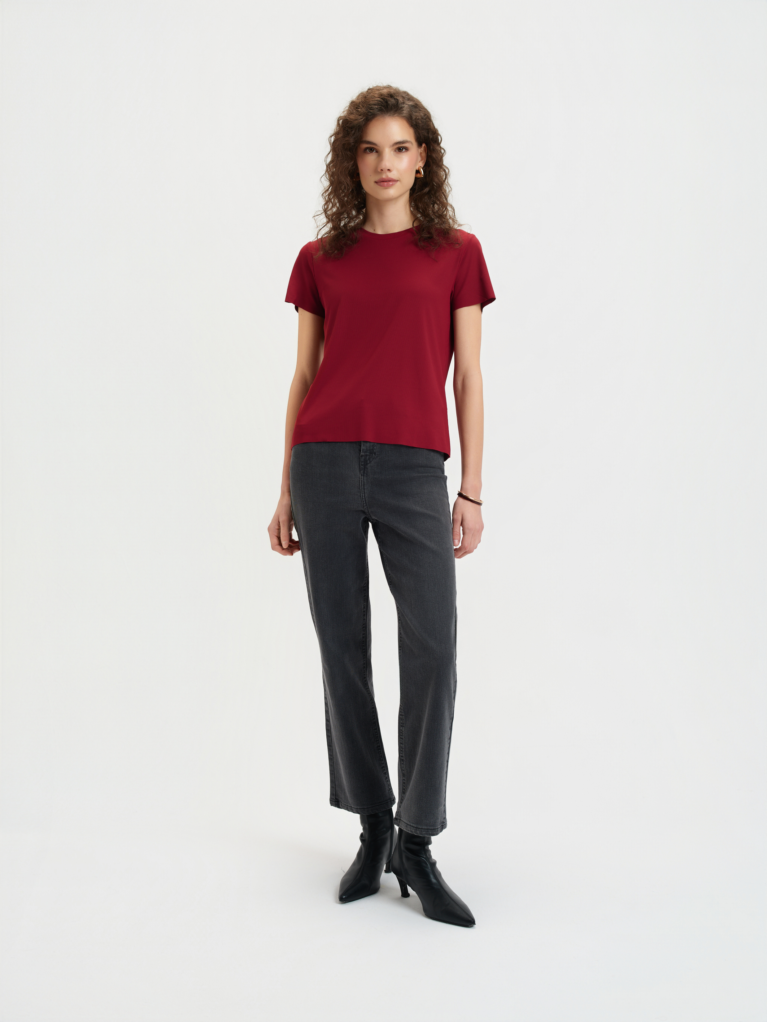 Top w odcieniu bordo 