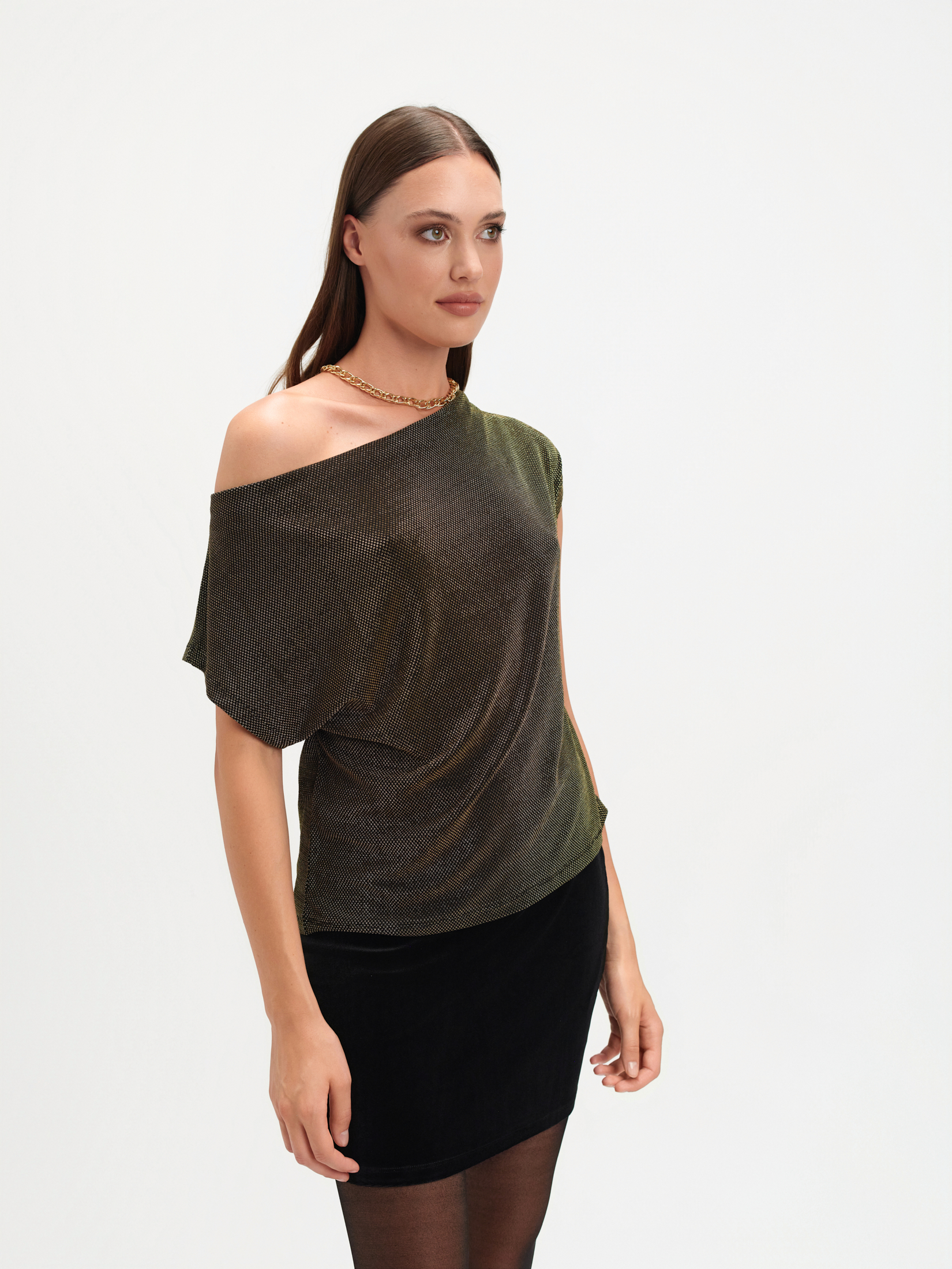 Top z marszczonym dekoltem 