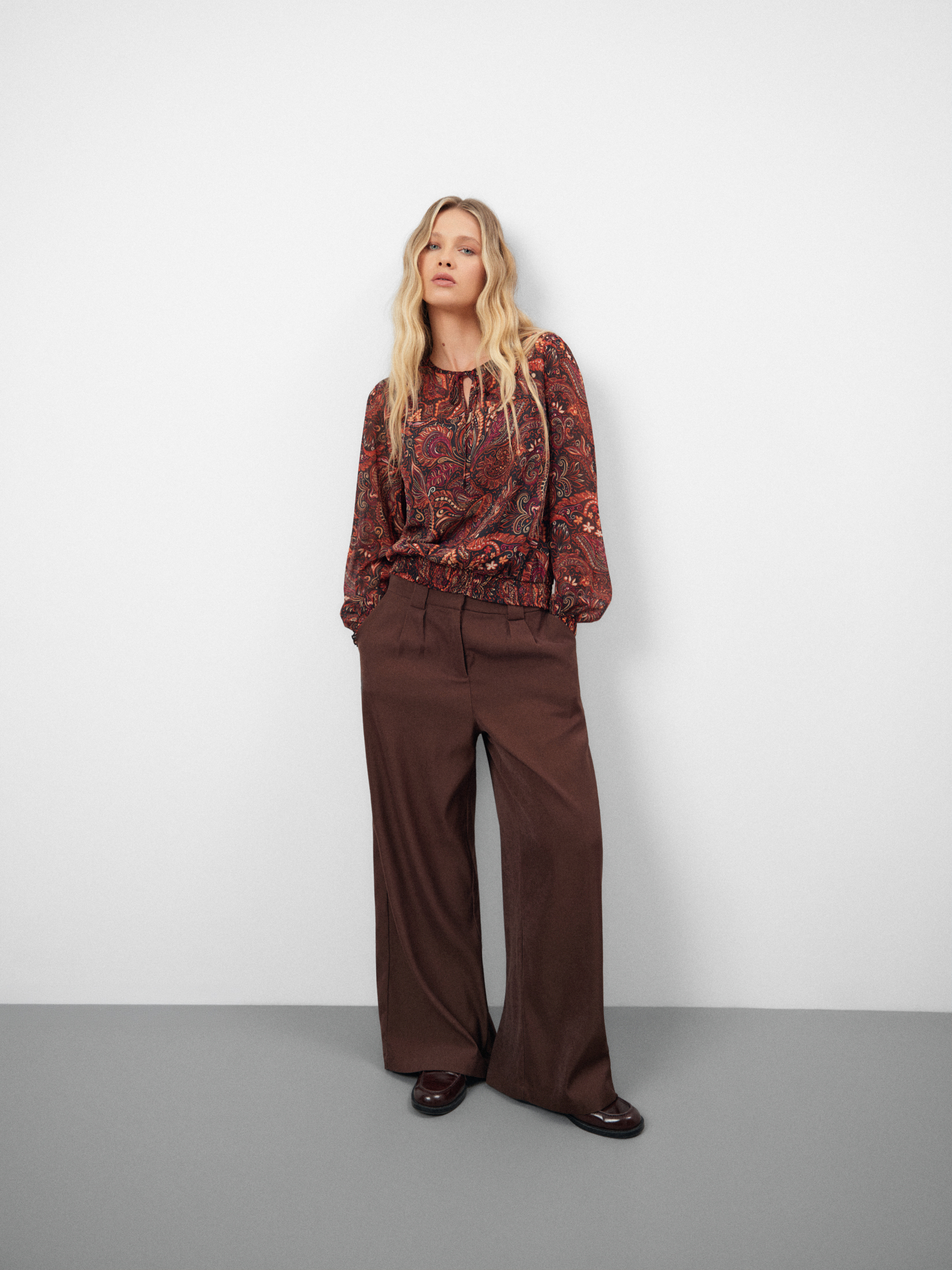 Bluzka z printem paisley 