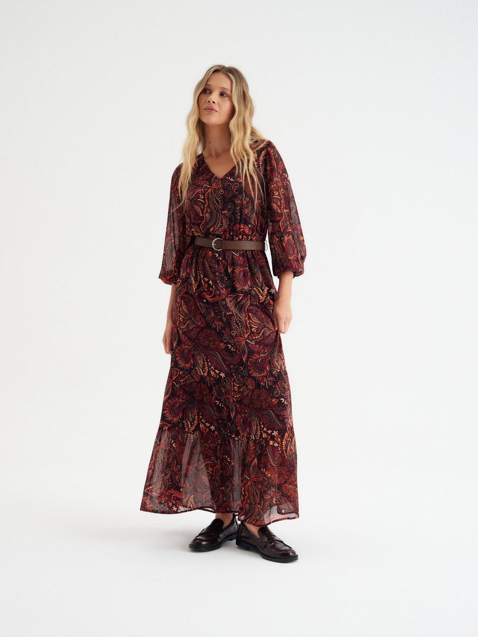 Sukienka maxi z wzorem paisley 