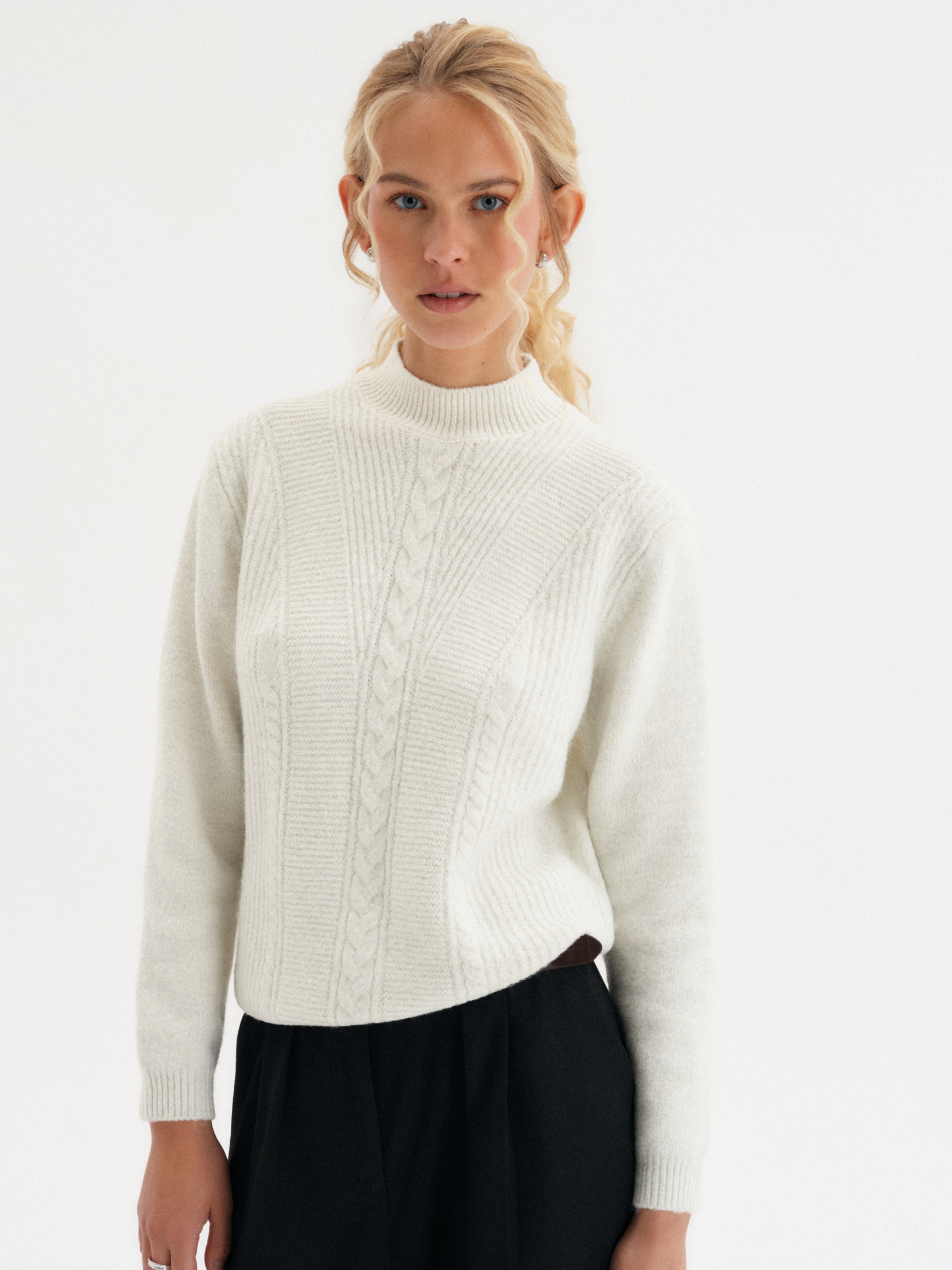 Melanżowy sweter z półgolfem 