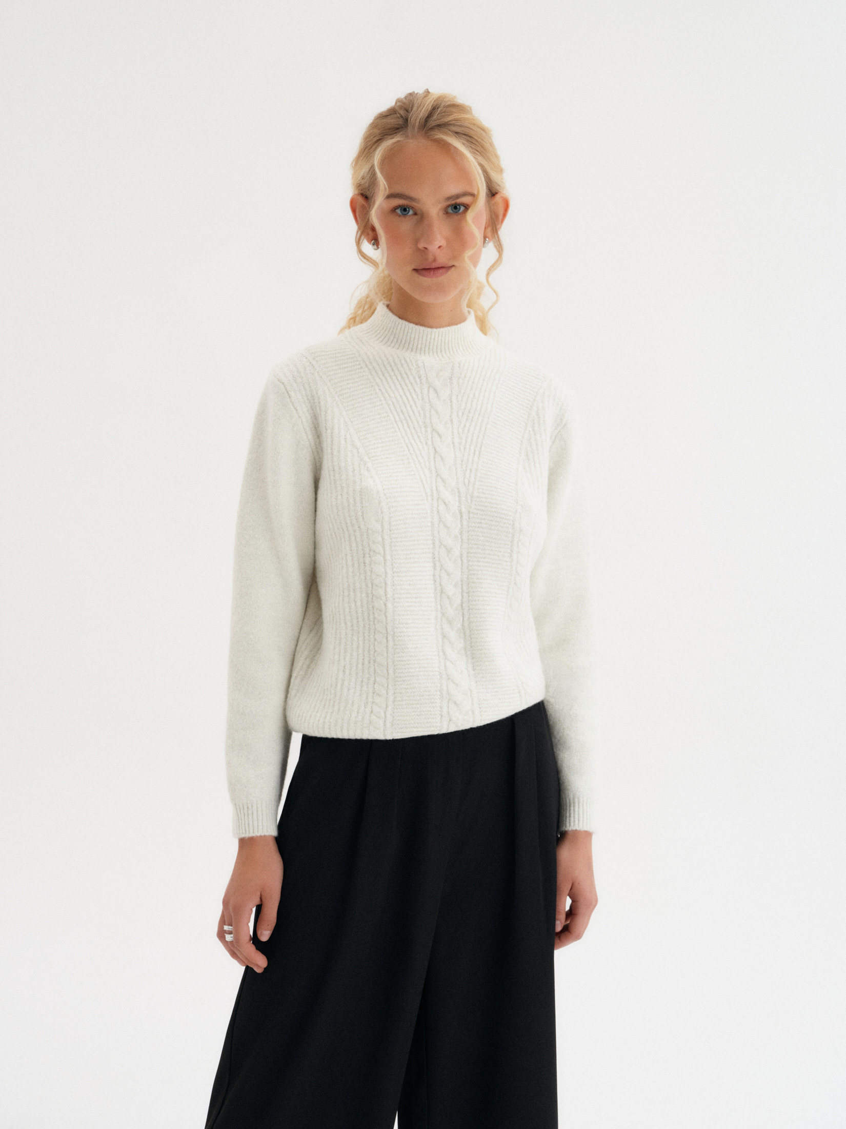 Melanżowy sweter z półgolfem 